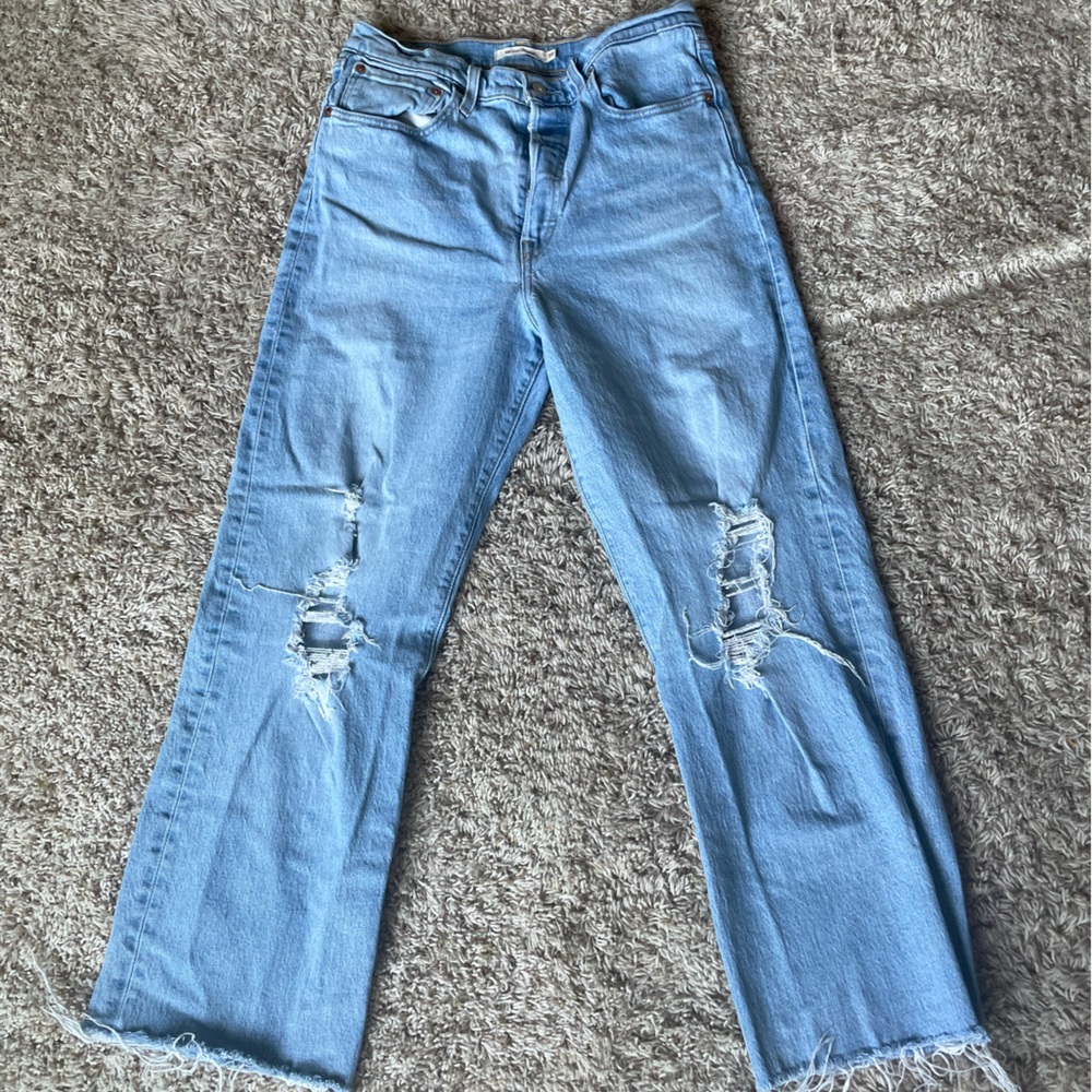 Levi’s Ribcage Straight